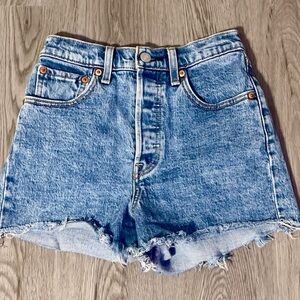 Levis Shorts Women’s 24 Premium Blue Jean Denim Ribcage Button Fly BIG E Raw hem